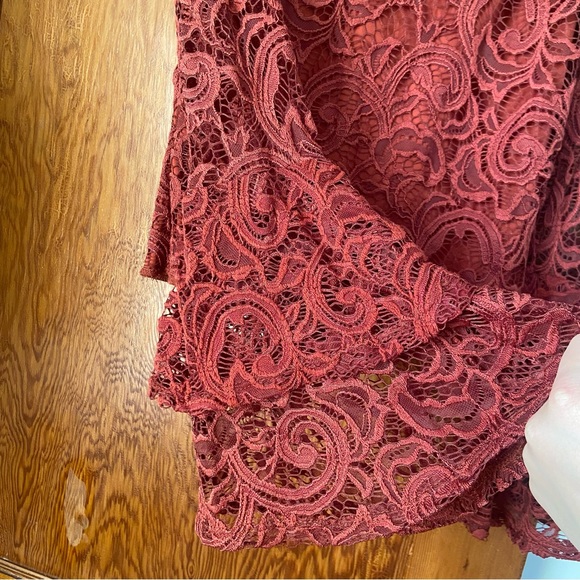 3/$20 Charlotte Russe y2k 00s lace ruffle flare top - Picture 8 of 10